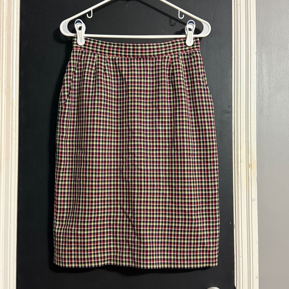 Evan Picone Dresses & Skirts - Evan Picone Vintage Wool Blend Multicolor Plaid Pencil Skirt Pockets Size: 8